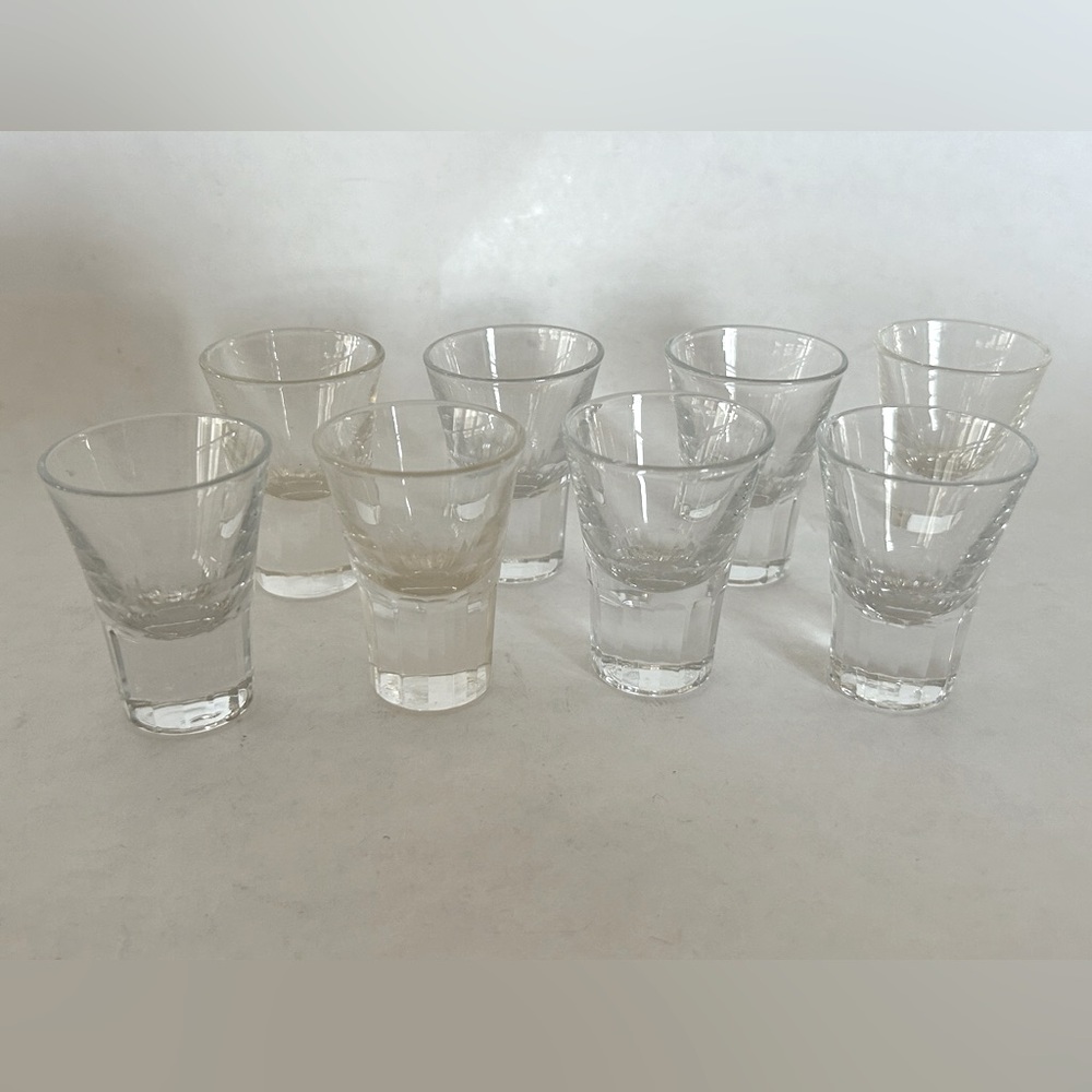 Lot Of 8 Vintage Anchor Hocking Shot Glasses Thick‎ Bottom Clear Glass 1 oz